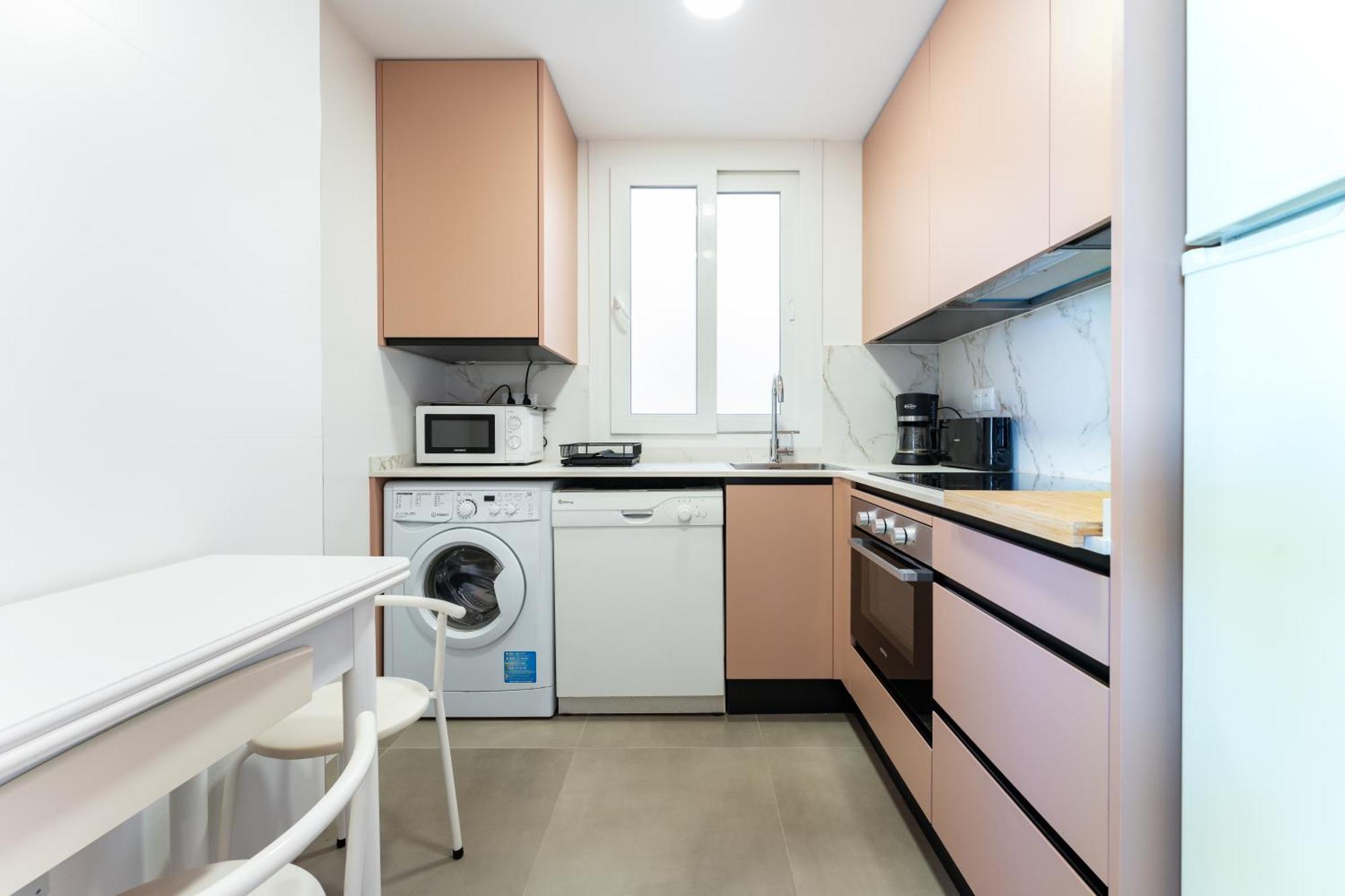 Tropico Carihuela View & Parking Apartman Torremolinos Kültér fotó
