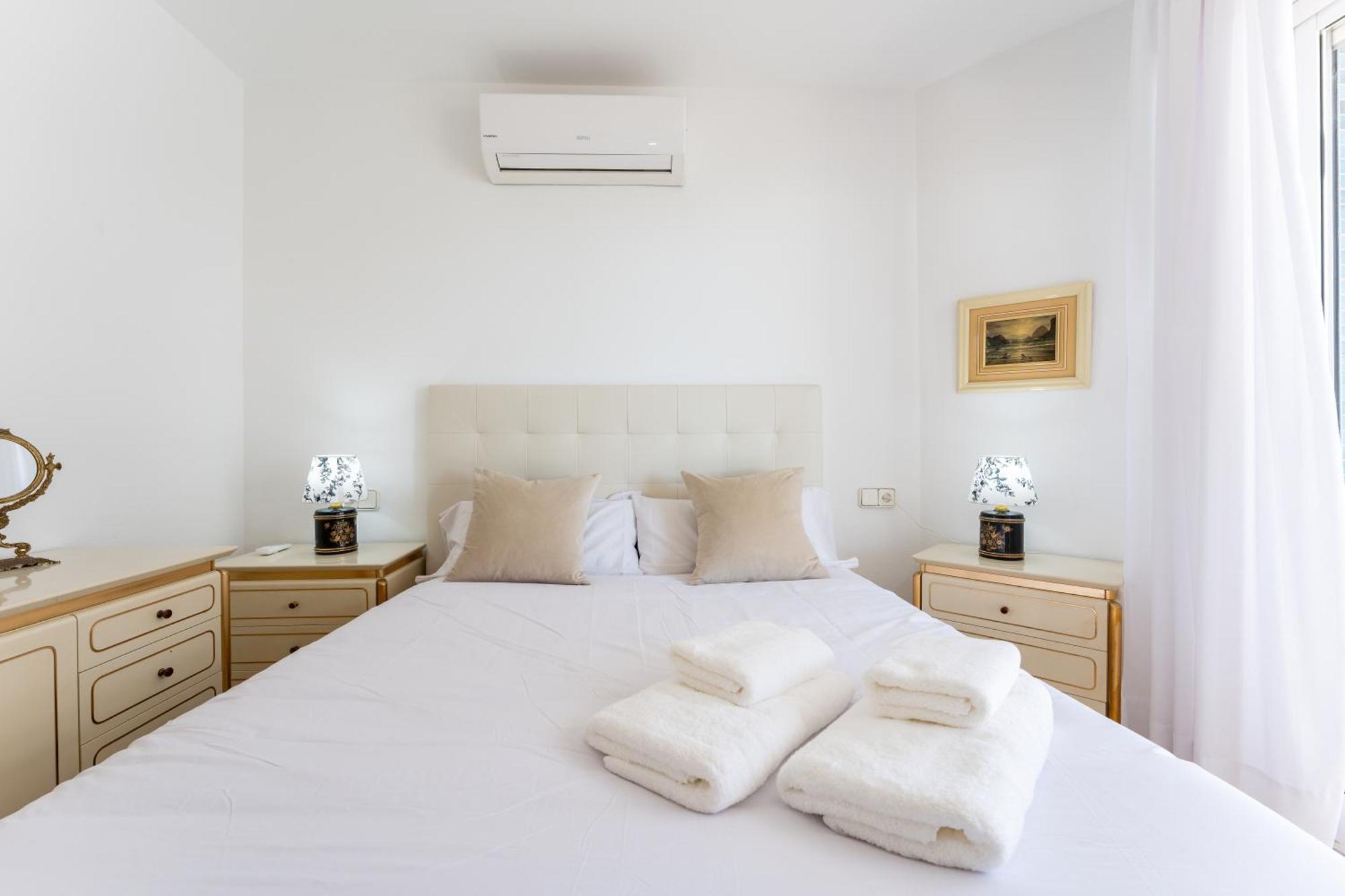 Tropico Carihuela View & Parking Apartman Torremolinos Kültér fotó
