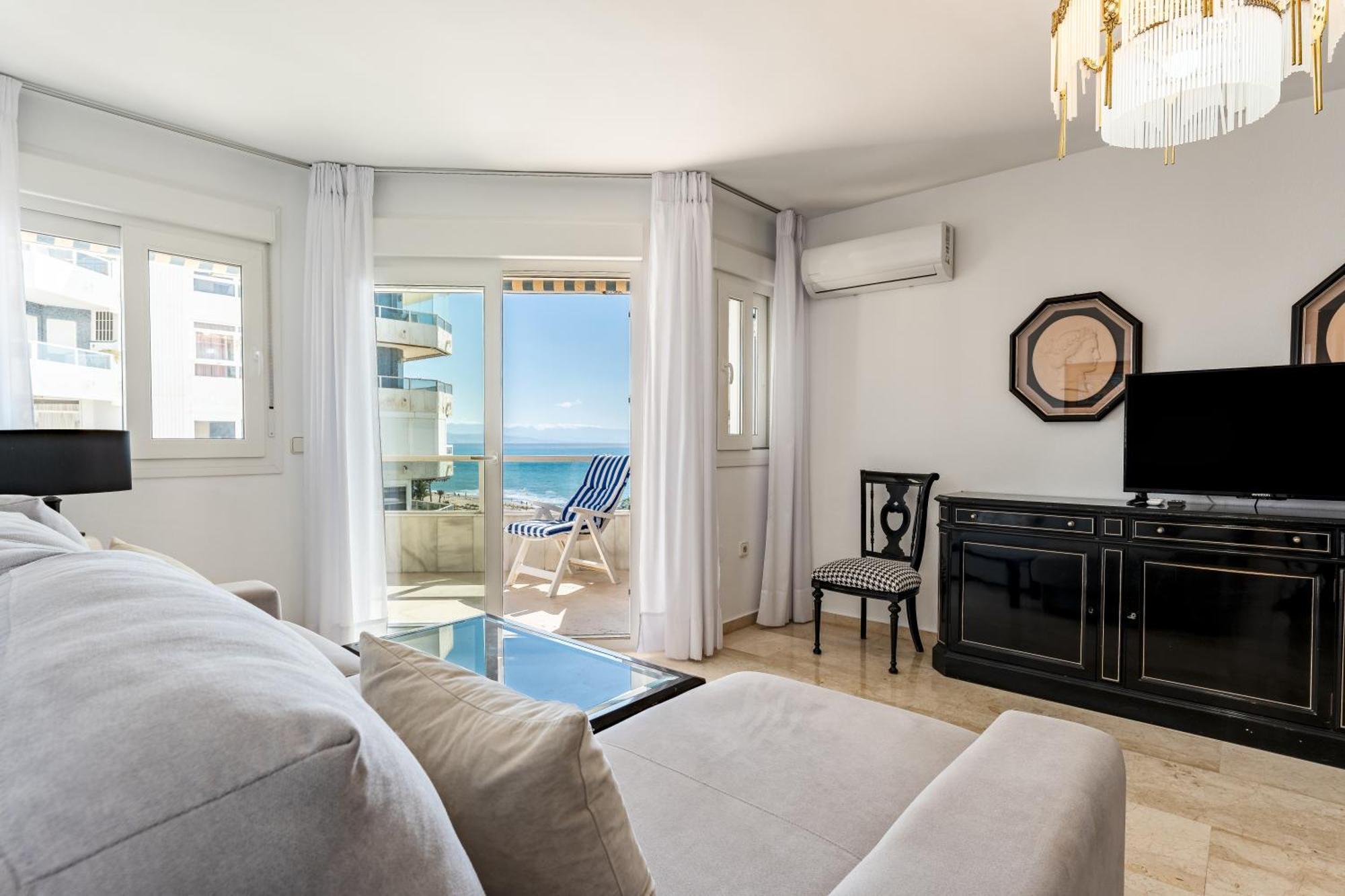 Tropico Carihuela View & Parking Apartman Torremolinos Kültér fotó