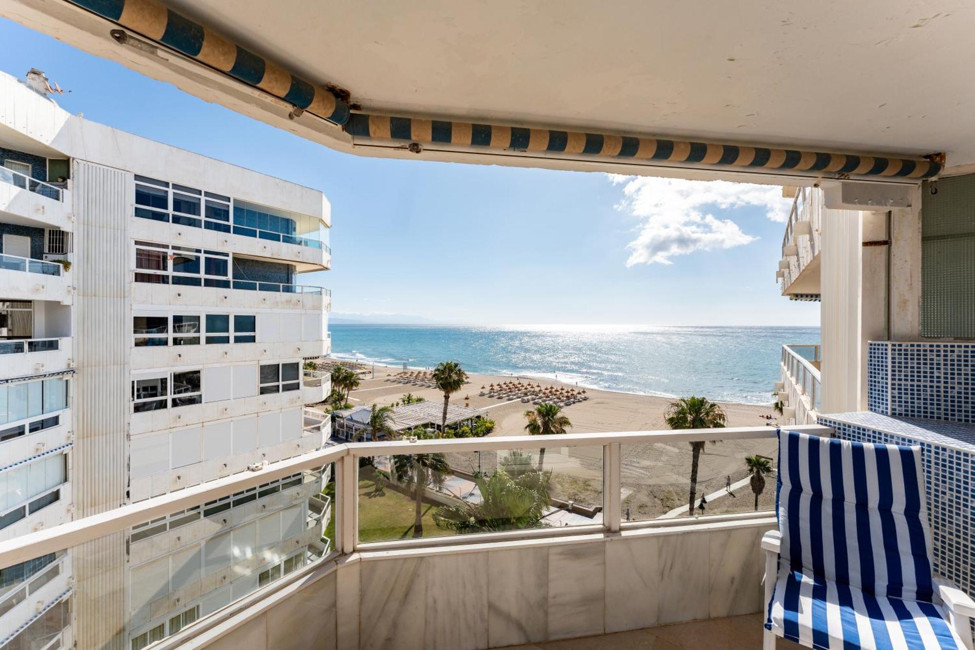 Tropico Carihuela View & Parking Apartman Torremolinos Kültér fotó